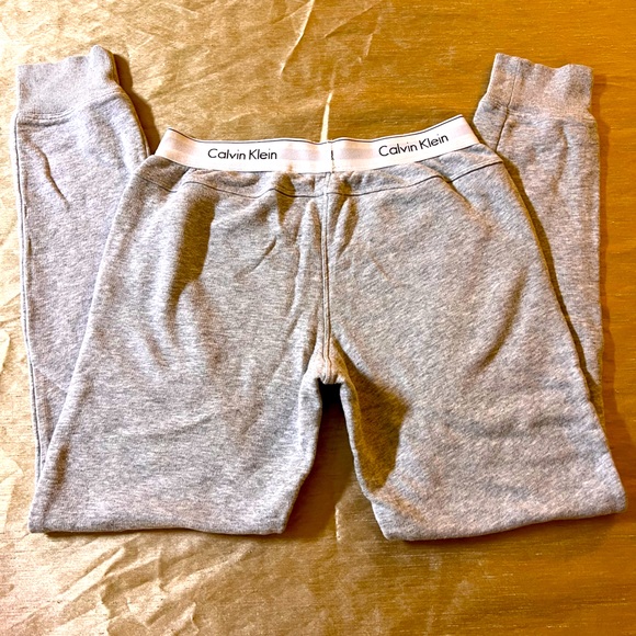 - CALVIN KLEIN GRAY “LOGO WAISTBAND” TAPERED JOGGERS/SWEATPANTS - Picture 2 of 7